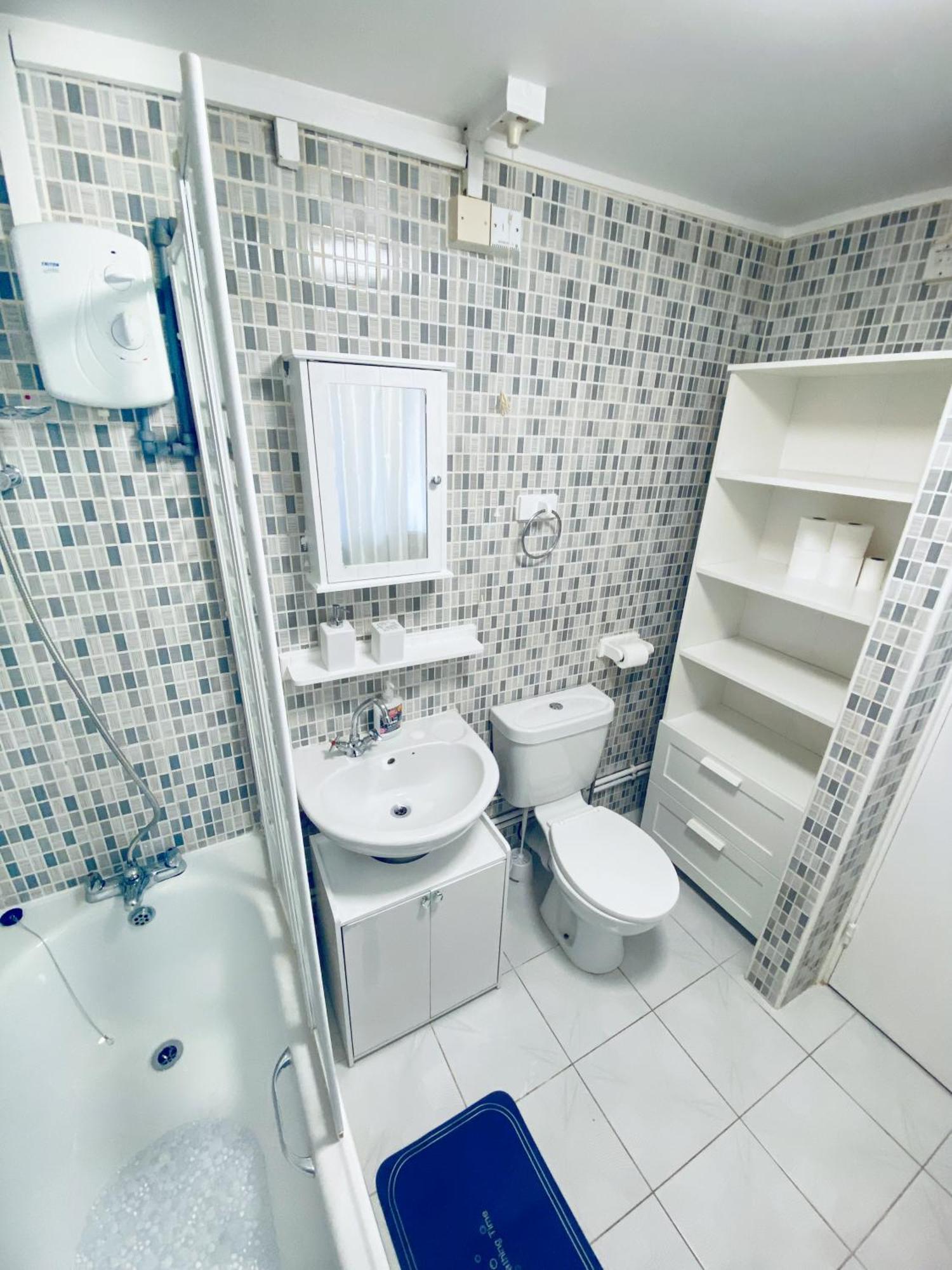 2 Bedroom Flat, Dalston Junction, Londýn Exteriér fotografie